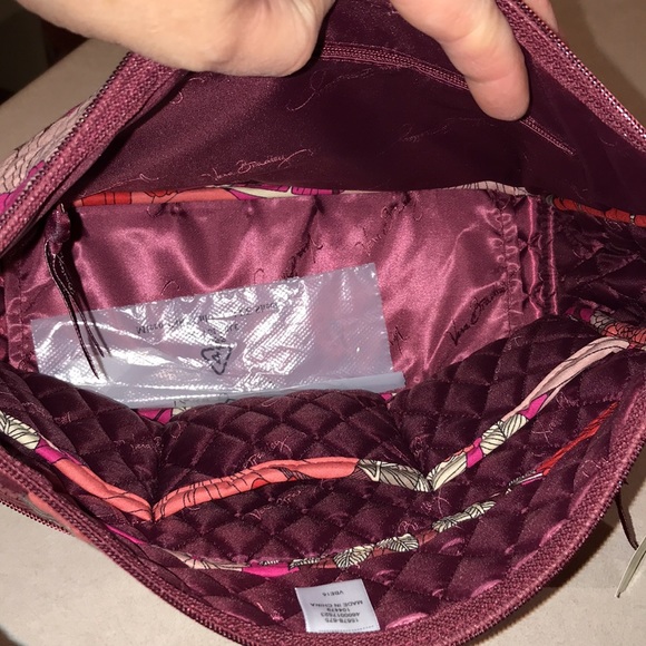 Vera Bradley On The Go Crossbody Bag - Picture 8 of 8